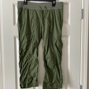 North Face Green Aphrodite Capri - Size L